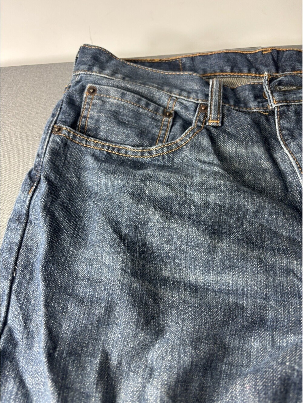 Levis 505 Jeans Mens 32x30 Blue Regular Straight American Workwear Medium Denim - Picture 2 of 15